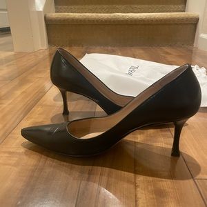 BLACK HEELS MANOLO BLAHNIK SIZE 38 1/2